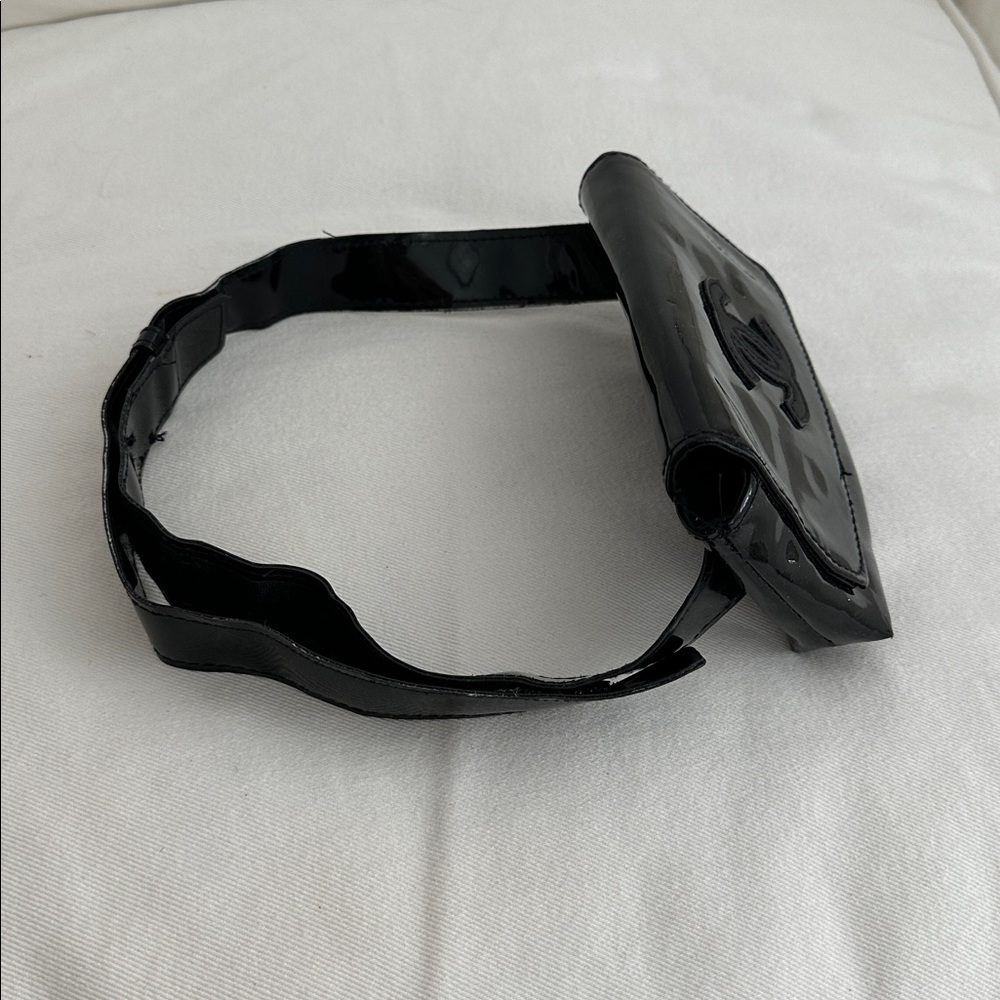 Chanel Black Patent Leather Enamel Logo Waist Pouch - Picture 5 of 8